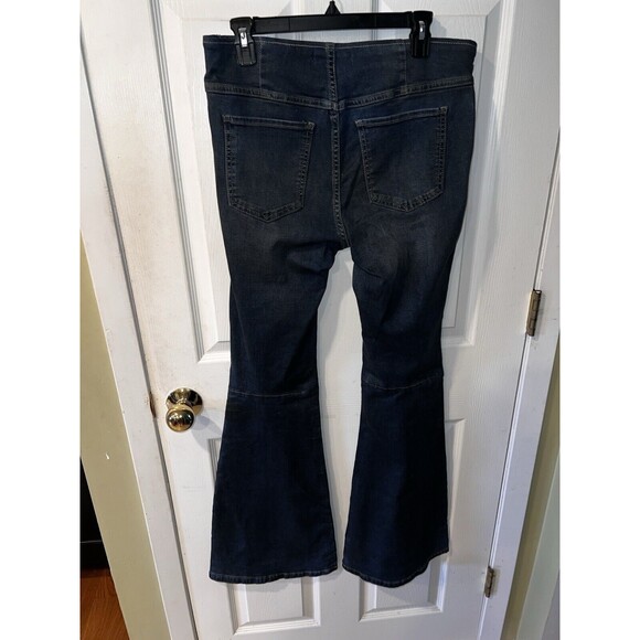 Free People We The Free Jeans Womens Sz 31 Pull On Flare Denim Pants hippy retro - Picture 5 of 8